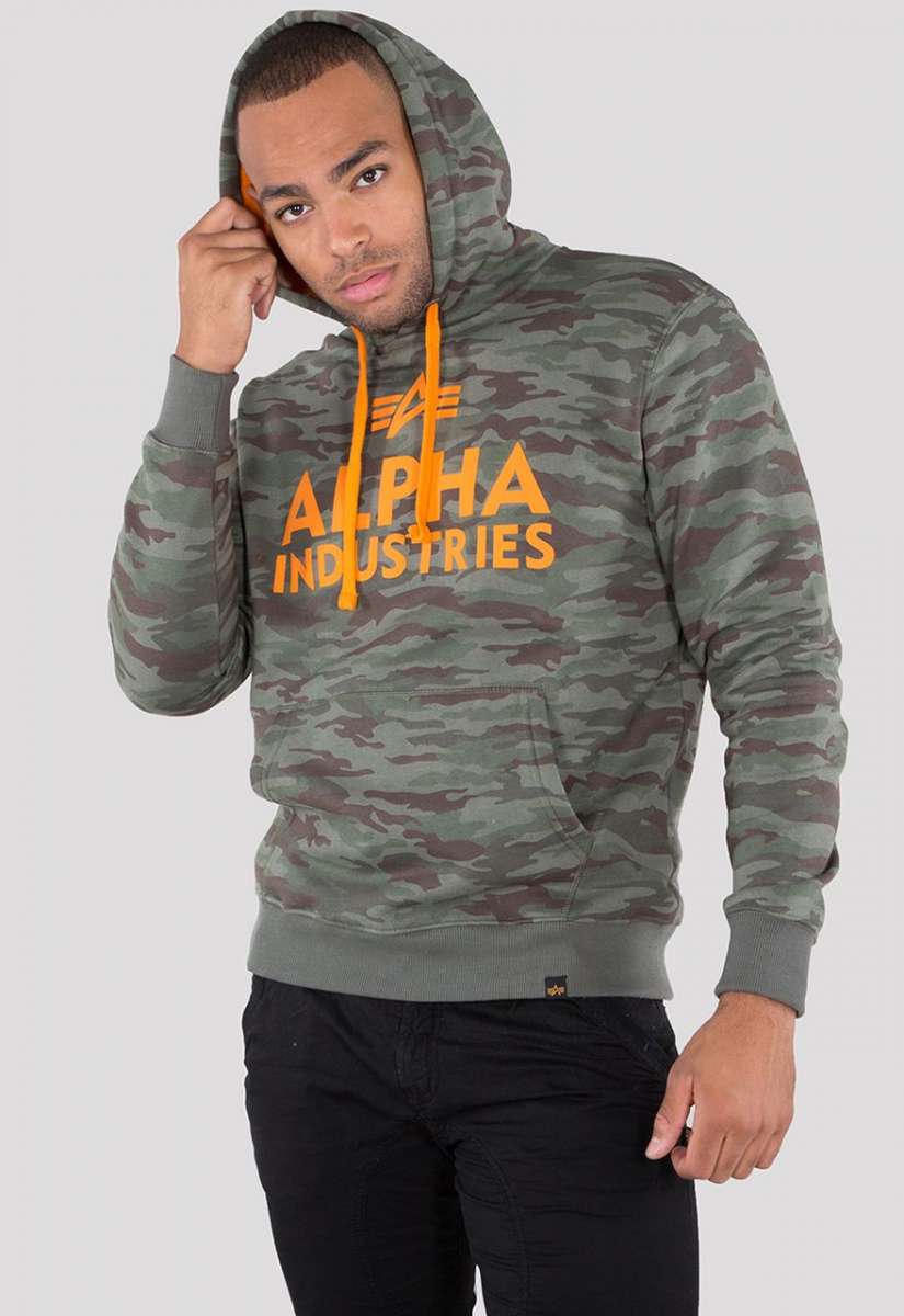 Alpha Industries Foam Print Hoody Hoodies Sweatshirts Woodl. Camo Hoodies Sweatshirts Herren Lifestyle kustom kult