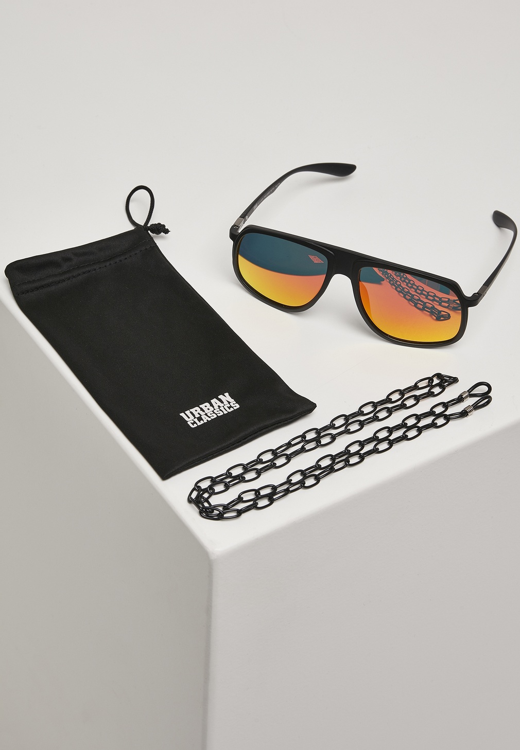 Urban Classics Sunglasses Chain Retro | Lifestyle Sunglasses | Glasses | Black/Yellow Sun 107 Men