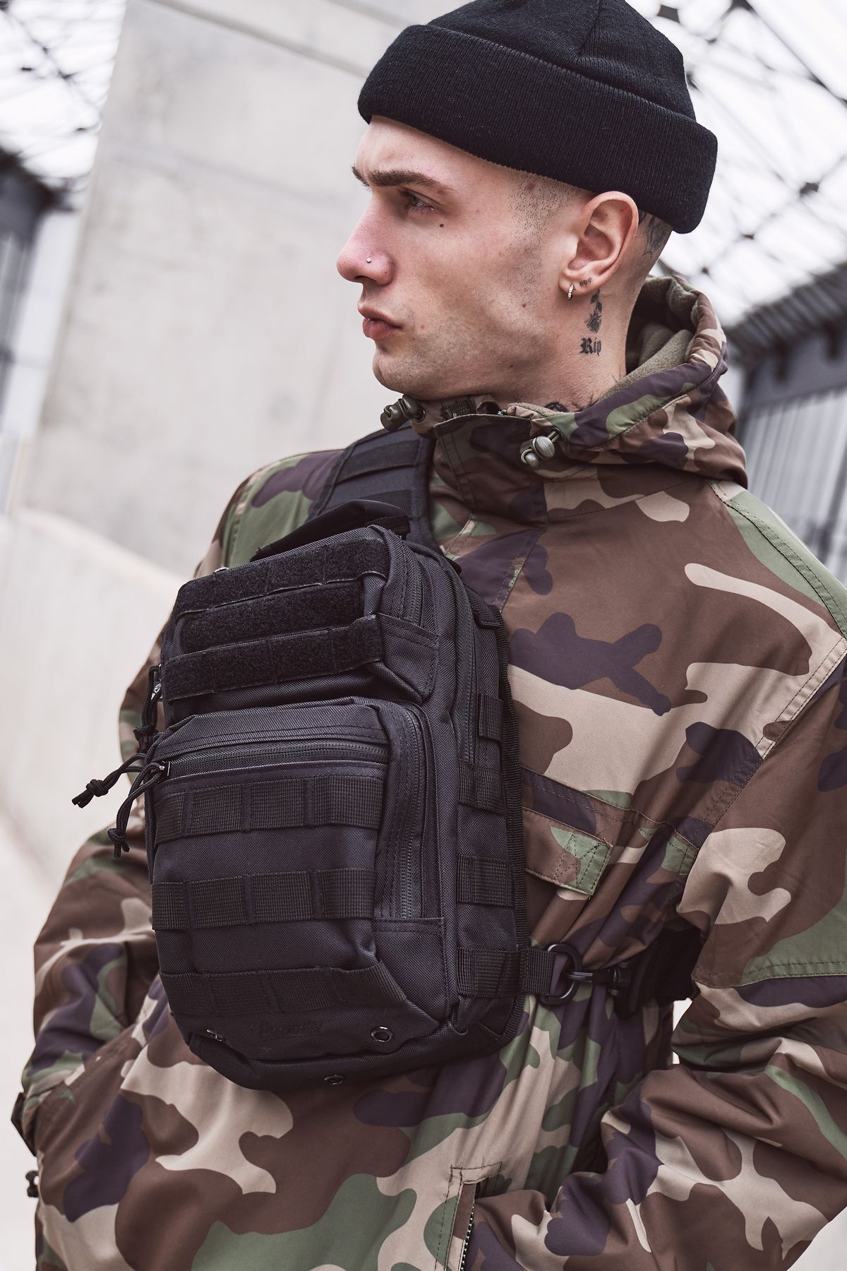 Brandit Tasche Lifestyle Bags Cooper | EveryDayCarry-Sling Backpacks in Black | / | US Men