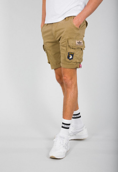 Alpha Industries Crew Short Patch Shorts / Hose Sand | Shorts | Men |  Lifestyle