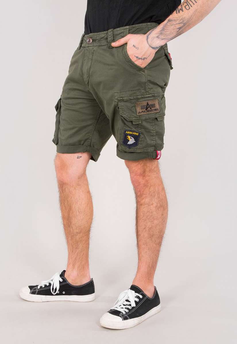 Alpha Industries Crew Short Patch Shorts Hose Dark Olive Shorts Men Lifestyle kustom kult