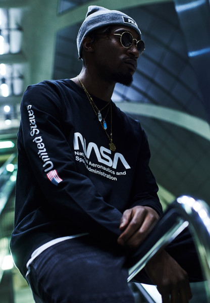 Mister Tee Sweatshirt NASA US Crewneck Black